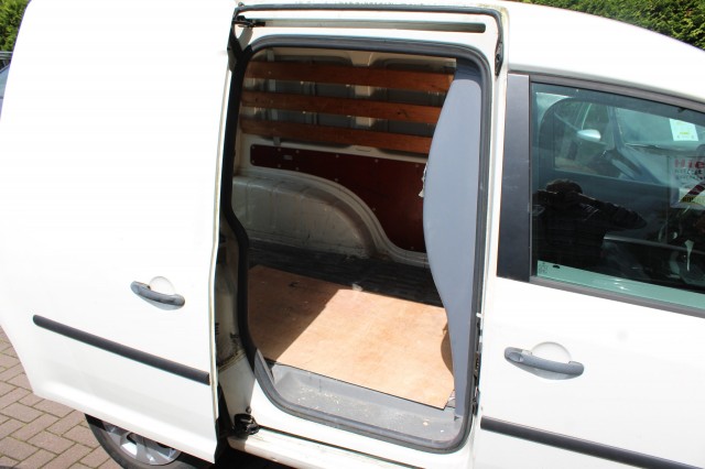 VOLKSWAGEN CADDY 2.0 SDI 69pk Bestel schuifdeur/stuurbekr./el. pakket/trekhaak/NAP, Autobedrijf Roetert, Loenen