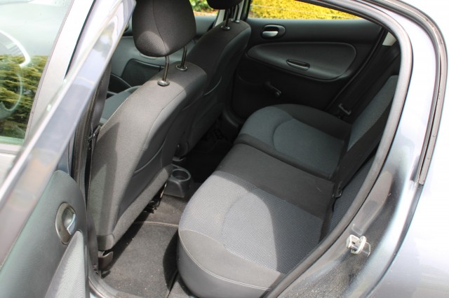 PEUGEOT 206 + 1.4 75pk Generation ECC/el.pakket/5-deurs, Autobedrijf Roetert, Loenen