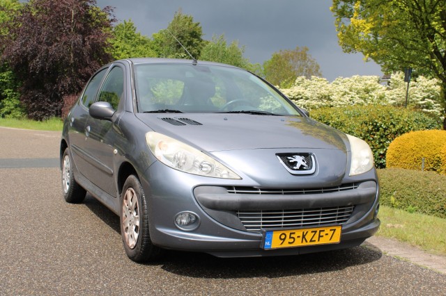PEUGEOT 206 + 1.4 75pk Generation ECC/el.pakket/5-deurs, Autobedrijf Roetert, Loenen