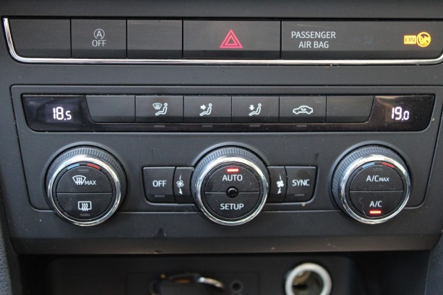 SEAT ATECA 1.4 TSI 150pk Automaat Style ECC/ACC/Navi/Camera/Trekhaak/CarPlay, Autobedrijf Roetert, Loenen