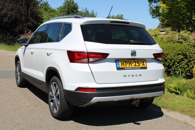 SEAT ATECA 1.4 TSI 150pk Automaat Style ECC/ACC/Navi/Camera/Trekhaak/CarPlay, Autobedrijf Roetert, Loenen