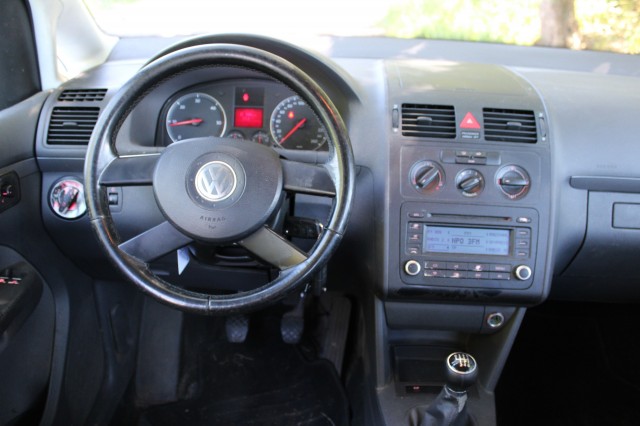 VOLKSWAGEN TOURAN 1.9 TDI 105pk Athene Airco/Cruise/Trekhaak, Autobedrijf Roetert, Loenen