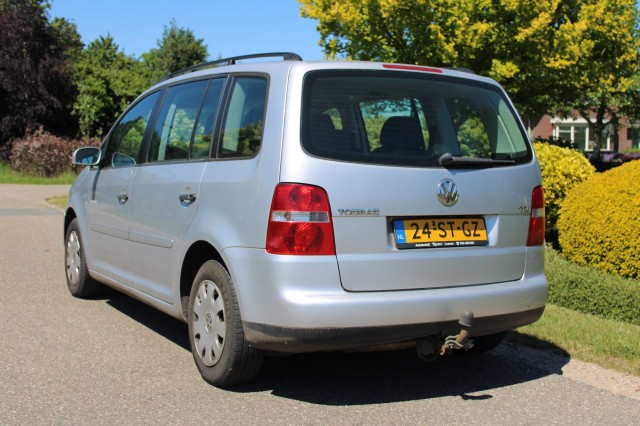 VOLKSWAGEN TOURAN 1.9 TDI 105pk Athene Airco/Cruise/Trekhaak, Autobedrijf Roetert, Loenen