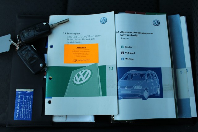 VOLKSWAGEN TOURAN 1.9 TDI 105pk Athene Airco/Cruise/Trekhaak, Autobedrijf Roetert, Loenen