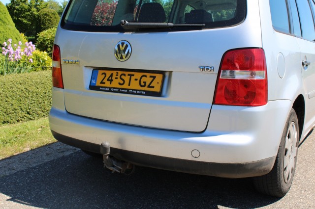 VOLKSWAGEN TOURAN 1.9 TDI 105pk Athene Airco/Cruise/Trekhaak, Autobedrijf Roetert, Loenen
