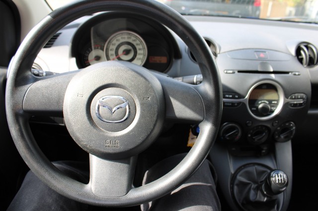 MAZDA 2 1.3 75pk XS 3-deurs el.ramen/centr. vergrendeling/lichtmet. velgen, Autobedrijf Roetert, Loenen