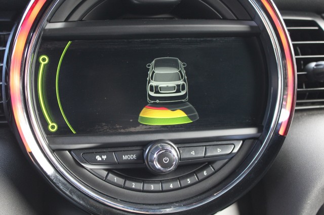 MINI COOPER 1.5 136pk Cooper Pepper Business ECC/cruise/navi/PDC/half leer 5-drs, Autobedrijf Roetert, Loenen