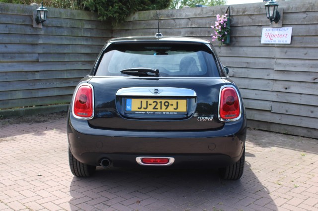 MINI COOPER 1.5 136pk Cooper Pepper Business ECC/cruise/navi/PDC/half leer 5-drs, Autobedrijf Roetert, Loenen