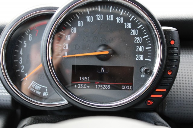 MINI COOPER 1.5 136pk Cooper Pepper Business ECC/cruise/navi/PDC/half leer 5-drs, Autobedrijf Roetert, Loenen