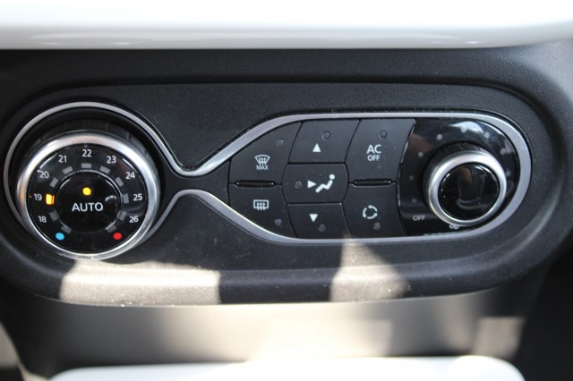 RENAULT TWINGO 0.9 TCE 90pk SS VIVA ECC/cruise/camera/PDC/bluetooth, Autobedrijf Roetert, Loenen