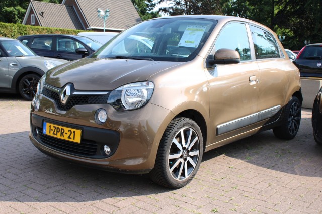 RENAULT TWINGO 0.9 TCE 90pk SS VIVA ECC/cruise/camera/PDC/bluetooth, Autobedrijf Roetert, Loenen