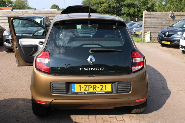 RENAULT TWINGO 0.9 TCE 90pk SS VIVA ECC/cruise/camera/PDC/bluetooth, Autobedrijf Roetert, Loenen