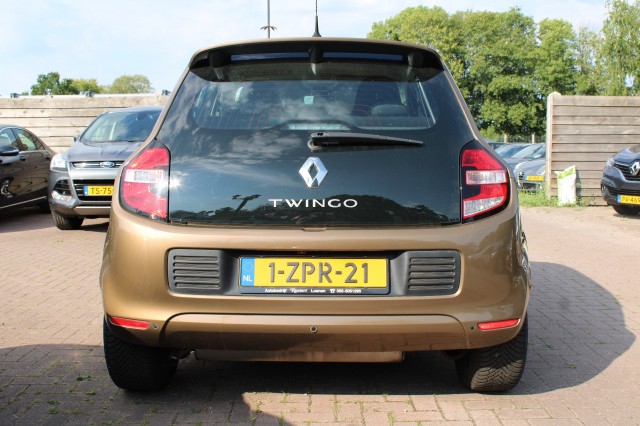 RENAULT TWINGO 0.9 TCE 90pk SS VIVA ECC/cruise/camera/PDC/bluetooth, Autobedrijf Roetert, Loenen