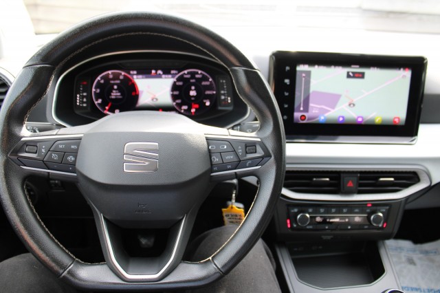 SEAT IBIZA 1.0TSi 95pk Style Business Intense ECC/cruise/carplay/navi/PDC/DAB, Autobedrijf Roetert, Loenen