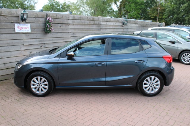 SEAT IBIZA 1.0TSi 95pk Style Business Intense ECC/cruise/carplay/navi/PDC/DAB, Autobedrijf Roetert, Loenen