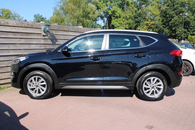 HYUNDAI TUCSON 1.6 GDi 132pk Comfort ECC/Cruise/Navi/Camera/DAB/Stoelverw/Trekhaak, Autobedrijf Roetert, Loenen