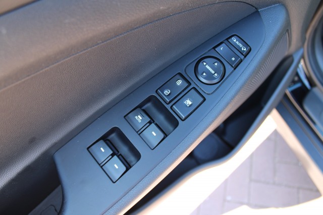 HYUNDAI TUCSON 1.6 GDi 132pk Comfort ECC/Cruise/Navi/Camera/DAB/Stoelverw/Trekhaak, Autobedrijf Roetert, Loenen