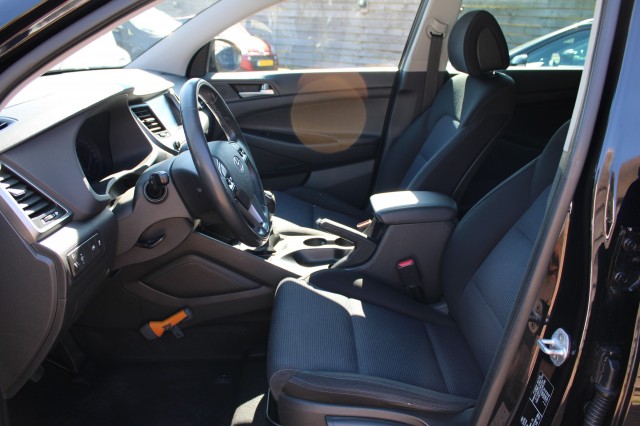 HYUNDAI TUCSON 1.6 GDi 132pk Comfort ECC/Cruise/Navi/Camera/DAB/Stoelverw/Trekhaak, Autobedrijf Roetert, Loenen