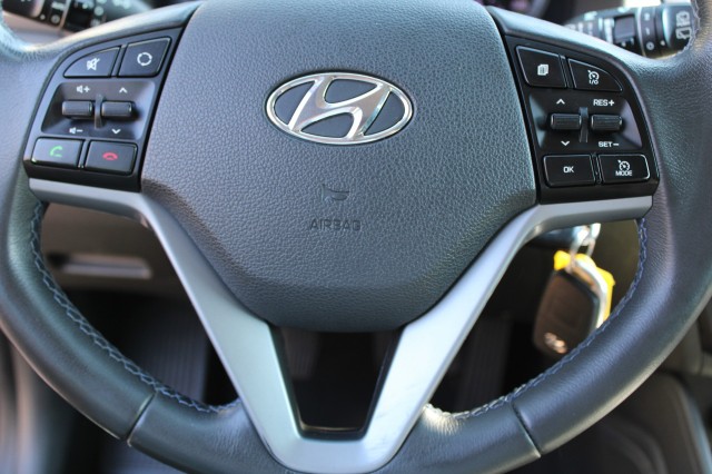 HYUNDAI TUCSON 1.6 GDi 132pk Comfort ECC/Cruise/Navi/Camera/DAB/Stoelverw/Trekhaak, Autobedrijf Roetert, Loenen
