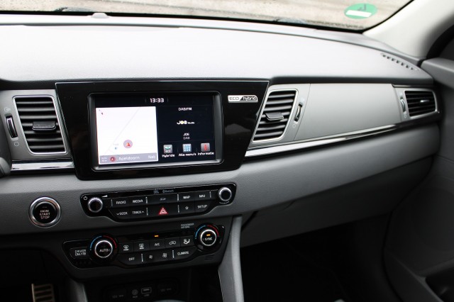 KIA NIRO 1.6 GDi H. ComfortL. 105 pk. ECC/navi/cruise/PDC/camera/radioDAB/stoel+stuurverw/carplay/android, Autobedrijf Roetert, 