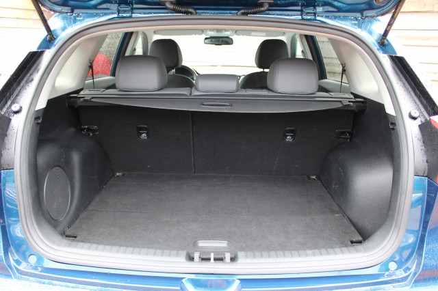 KIA NIRO 1.6 GDi H. ComfortL. 105 pk. ECC/navi/cruise/PDC/camera/radioDAB/stoel+stuurverw/carplay/android, Autobedrijf Roetert, 