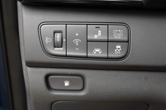 KIA NIRO 1.6 GDi H. ComfortL. 105 pk. ECC/navi/cruise/PDC/camera/radioDAB/stoel+stuurverw/carplay/android, Autobedrijf Roetert, 