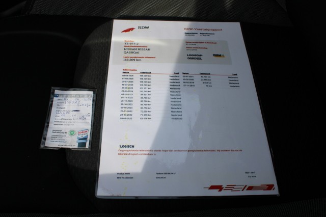 NISSAN QASHQAI 1.2 116pk N-Connecta ECC/Cruise/Navi/Camera/Trekhaak/Panodak/DAB, Autobedrijf Roetert, Loenen
