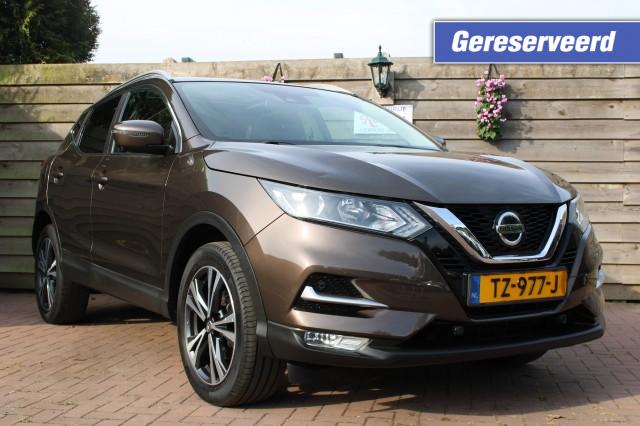 NISSAN QASHQAI 1.2 116pk N-Connecta ECC/Cruise/Navi/Camera/Trekhaak/Panodak/DAB, Autobedrijf Roetert, Loenen