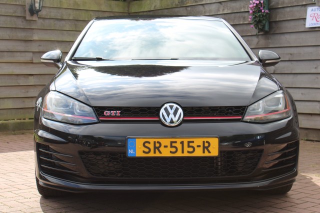 VOLKSWAGEN GOLF 2.0 TSI GTI 220pk Automaat Airco/Cruise/Camera/CarPlay/Stoelverw, Autobedrijf Roetert, Loenen