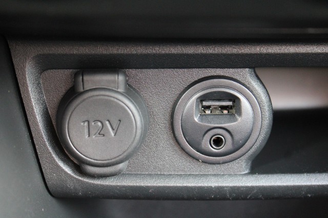 PEUGEOT 2008 1.2 110pk Blue Lion Airco/Cruise/DAB/Carplay/Navi/PDC/Trekhaak, Autobedrijf Roetert, Loenen
