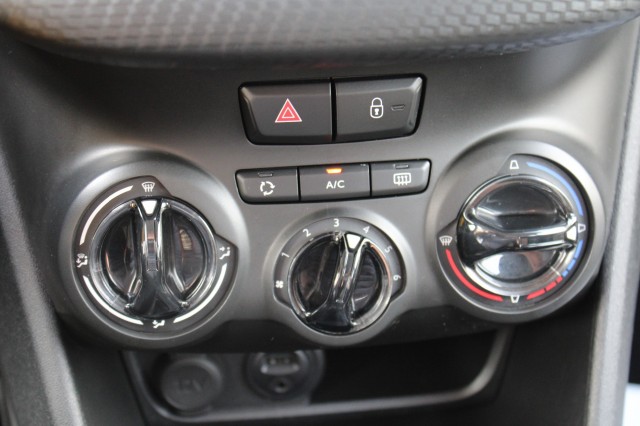 PEUGEOT 2008 1.2 110pk Blue Lion Airco/Cruise/DAB/Carplay/Navi/PDC/Trekhaak, Autobedrijf Roetert, Loenen