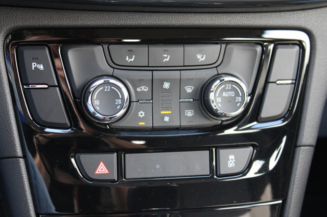 OPEL MOKKA X 1.4 Turbo 140pk Innovation automaat ECC/cruise/carplay/navi/trekhaak, Autobedrijf Roetert, Loenen