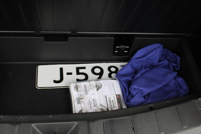 MITSUBISHI OUTLANDER 2.4 PHEV Intense+ 135pk. ECC/navi/cruise/PDC/camera/android/carplay, Autobedrijf Roetert, Loenen