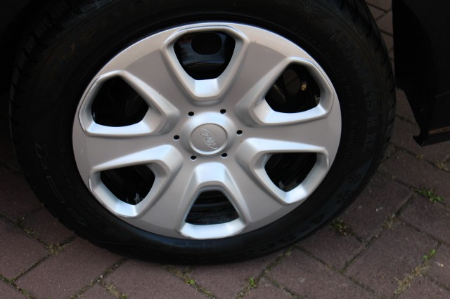 FORD TOURNEO COURIER 1.0 101 pk Titanium Airco/RadioCD/Cruise/PDC 5 persoons, Autobedrijf Roetert, Loenen