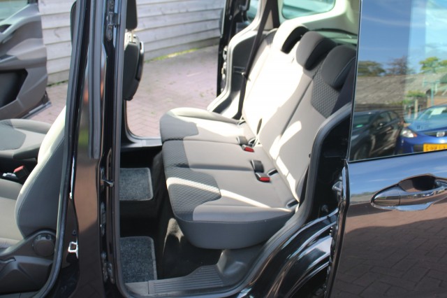 FORD TOURNEO COURIER 1.0 101 pk Titanium Airco/RadioCD/Cruise/PDC 5 persoons, Autobedrijf Roetert, Loenen