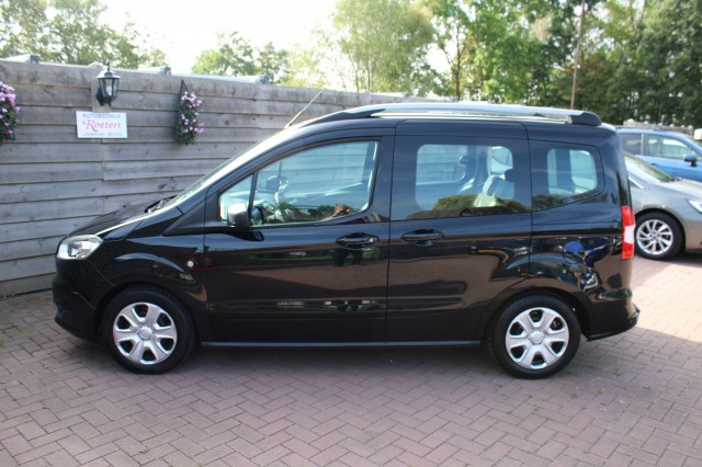 FORD TOURNEO COURIER 1.0 101 pk Titanium Airco/RadioCD/Cruise/PDC 5 persoons, Autobedrijf Roetert, Loenen