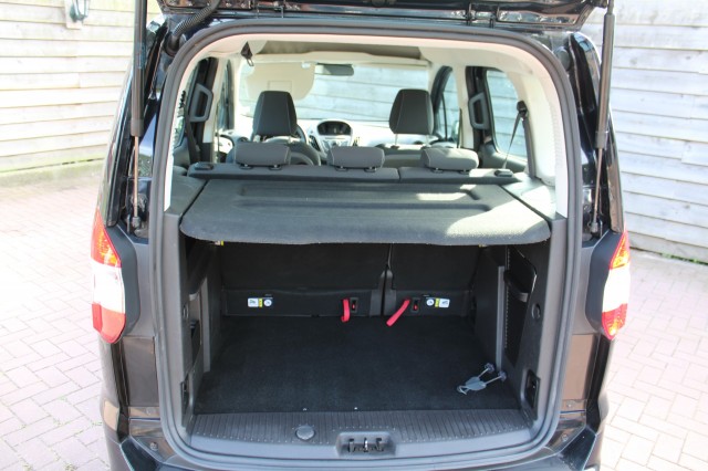 FORD TOURNEO COURIER 1.0 101 pk Titanium Airco/RadioCD/Cruise/PDC 5 persoons, Autobedrijf Roetert, Loenen