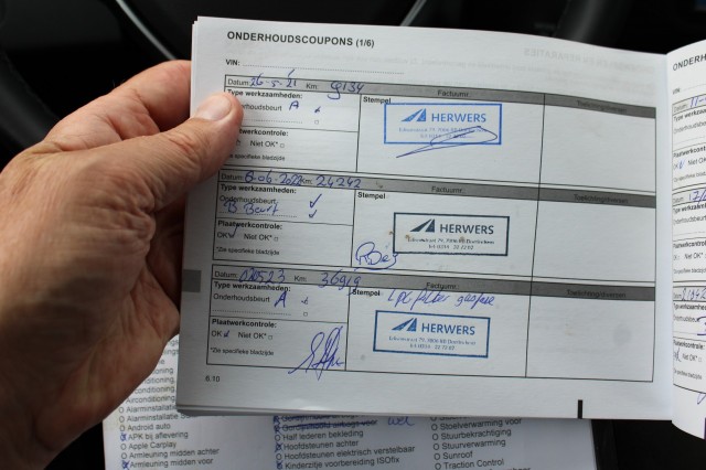 DACIA DUSTER 1.0 TCe 100pk Bi-Fuel LPG-G3 15th Anniversary ECC/cruise/navi/trekhaak, Autobedrijf Roetert, Loenen