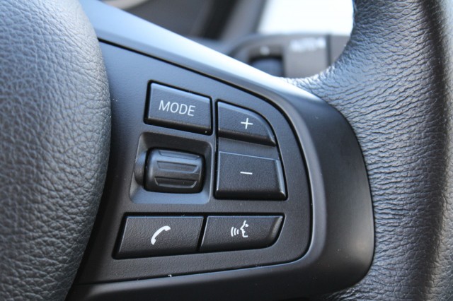 BMW X1 sDrive18i 136pk Essential ECC/Cruise/Navi/PDC/Stoelverw/Trekhaak, Autobedrijf Roetert, Loenen