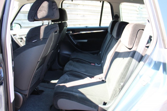 CITROEN C4 GRAND PICASSO 2.0 140pk Automaat Exclusive 7-pers ECC/Cruise/PDC/Trekhaak, Autobedrijf Roetert, Loenen