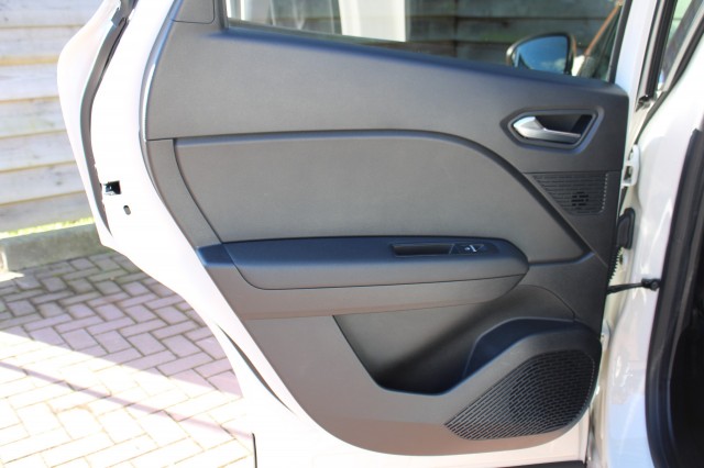 RENAULT CAPTUR 1.6 E-Tech Hybrid 145 Intens Automaat ECC/cruise/navi/PDC/halfleer, Autobedrijf Roetert, Loenen