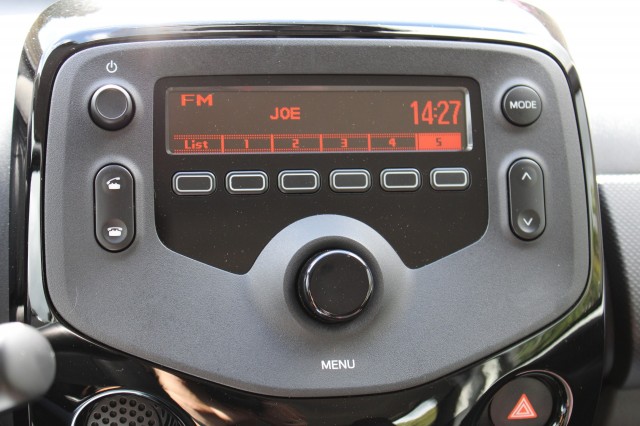 CITROEN C1 1.0 VTi Feel Airco/Radio/APK/Bluetooth/USB/Trekhaak 3-drs, Autobedrijf Roetert, Loenen