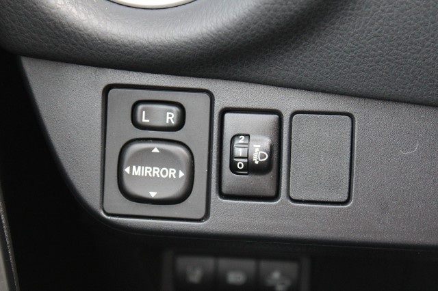 TOYOTA YARIS 1.5 HYB. Y20 Excl Ed Automaat ECC/navi/cruise/bluetooth/radioDAB/camera, Autobedrijf Roetert, Loenen