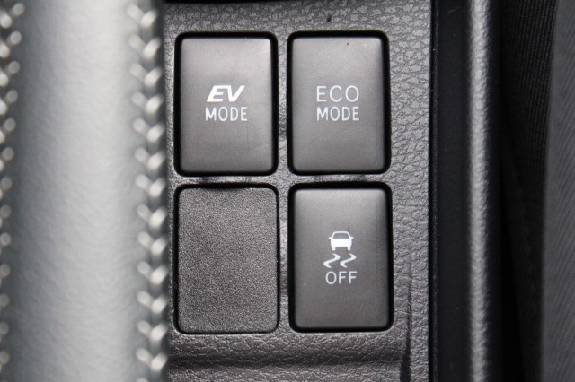 TOYOTA YARIS 1.5 HYB. Y20 Excl Ed Automaat ECC/navi/cruise/bluetooth/radioDAB/camera, Autobedrijf Roetert, Loenen