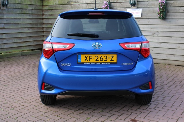 TOYOTA YARIS 1.5 HYB. Y20 Excl Ed Automaat ECC/navi/cruise/bluetooth/radioDAB/camera, Autobedrijf Roetert, Loenen