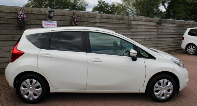 NISSAN NOTE 1.2 80pk Acenta ECC/Bluetooth/Cruise/Navi/Stoelverwarming, Autobedrijf Roetert, Loenen
