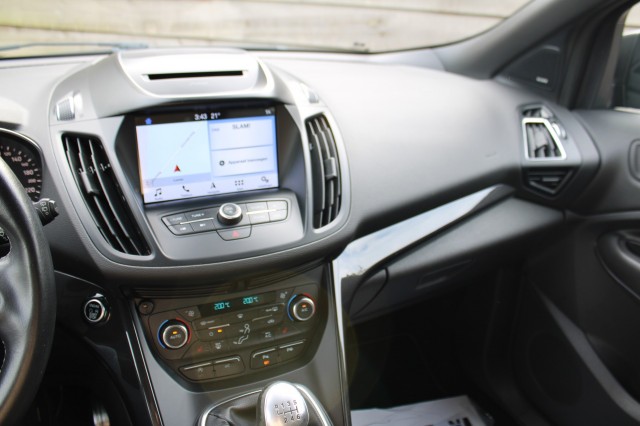 FORD KUGA 1.5 EcoB. ST Line, Autobedrijf Roetert, Loenen