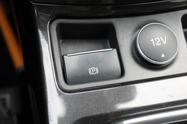 FORD KUGA 1.5 EcoB. ST Line, Autobedrijf Roetert, Loenen