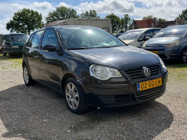 VOLKSWAGEN POLO MEENEEMPRIJS!! 1.4 75pk Trendline Airco, Autobedrijf Roetert, Loenen