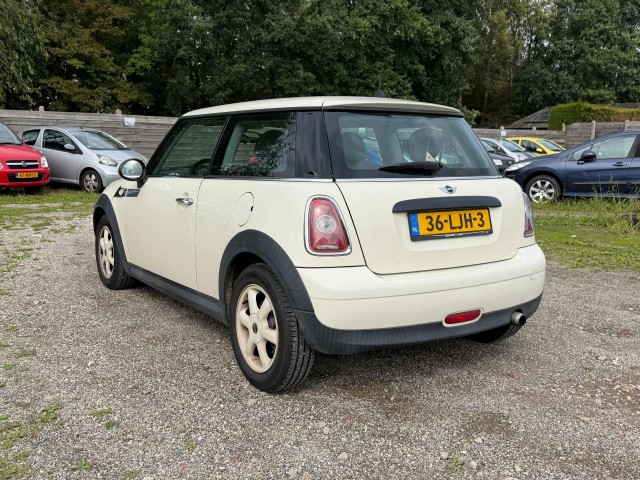 MINI ONE 1.6 75pk MINIMALIST Business Line 3-drs Airco/Cruise, Autobedrijf Roetert, Loenen